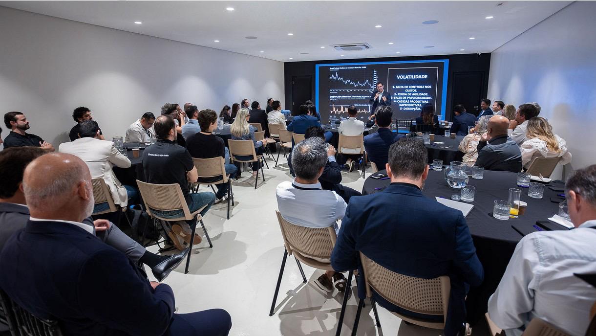 Reuniões de conselho e comitês estratégicos